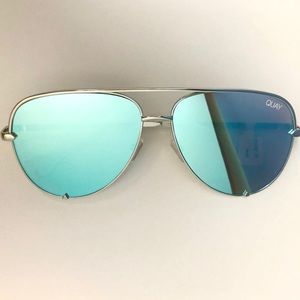 Quay Australia High Key - Desi Perkins - Blue Mirror Silver Frame Large Aviator